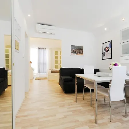 Studios Artessa