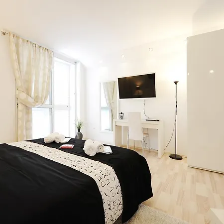 Studios Artessa Apartment